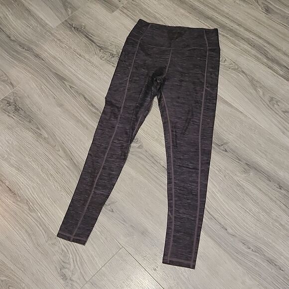 Victoria Secret Heathered Gray Pocket Leggings - Picture 5 of 8